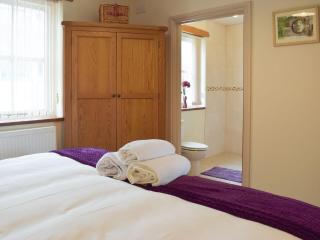 Piglets Cottage - Robeston Wathen - 2