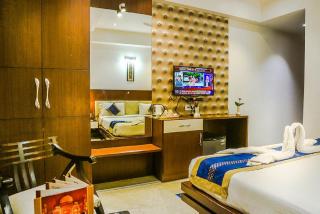 Hotel Taj Heights - Agra - 0