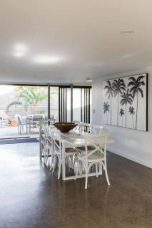 The Coconut Palm TWO - Sunshine Beach - 8