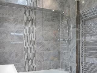 White Towers - Hw7625 - Llanwnda - 8