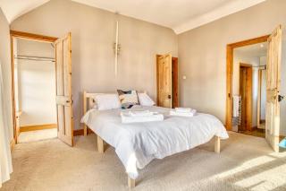 Family home in the countryside - Pass the Keys - 9