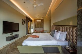 SaffronStays HeavOne Penta, Lonavala - Lonavala - 1