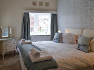Esplanade Crescent - Scarborough - 3