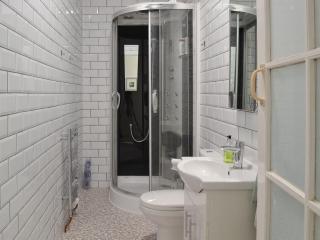 Esplanade Crescent - Scarborough - 1