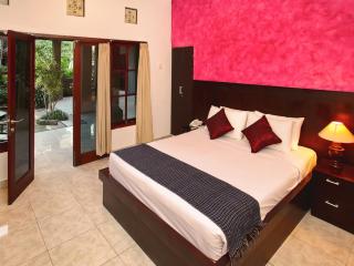Puri Sading Hotel - Sanur - 2