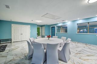Private Pool Spacious and Vibrant Argyle Villa! - 1