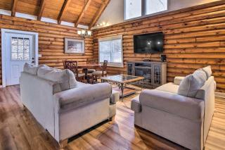 Pet-Friendly Gatlinburg Cabin with Hot Tub! - 7