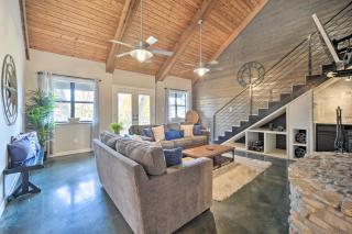 Dog-Friendly Kingsland Rental on Lake LBJ! - Kingsland - 5
