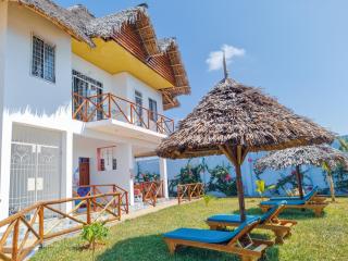Pineapple House - Nungwi - 7