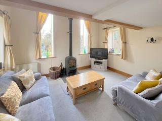 Coach House - 8
