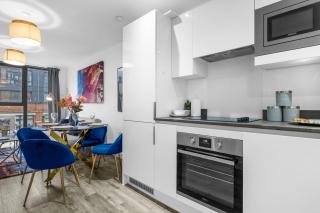 The Elixir Suite 2 bedroom property near Bullring City Centre - Sleeps 7 - 3