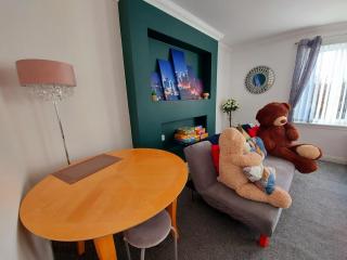 Teddy Bears' 3-bedroom Maisonette - Saltcoats - 7