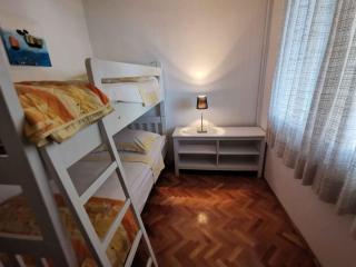 Three-Bedroom Apartment in Vinisce I - Vinišće - 2