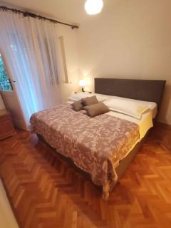 Three-Bedroom Apartment in Vinisce I - Vinišće - 9