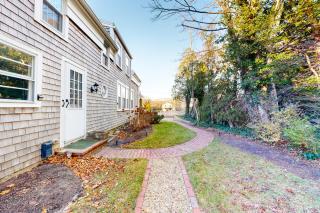 Everyday is Saturday - Vineyard Haven - 7