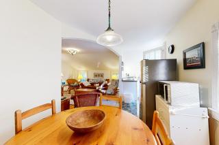 Everyday is Saturday - Vineyard Haven - 4