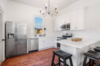 Large Orleans Villa - 2