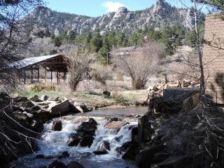 Elkhorn One Bedroom Condo with River View from Deck and Walking Distance to Estes Park - #3262 - 2