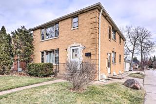 Cozy Milwaukee Home 3 Mi to Whitefish Bay! - 0