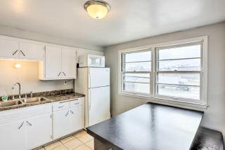 Cozy Milwaukee Home 3 Mi to Whitefish Bay! - 4