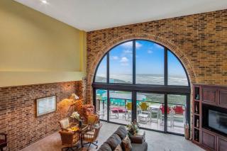 Elegance on the open water Beautiful Split Level Penthouse has Panoramic Vews of the Gulf Coast - Port Aransas - 5