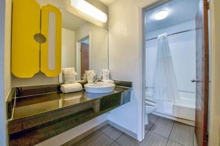 Studio 6-San Antonio, TX - Airport - 5