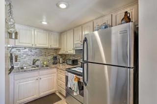 Walk to Beach and Dining Sunny St Pete Condo! - 1