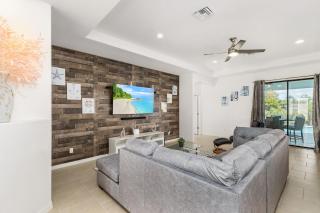 Gulf access, Heated Salt Water Pool & Kayaks - Villa Adventure Cove - Roelens Vacations - Cape Coral - 7