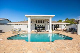 Gulf Access, Kayaks, PET Friendly - Escape to Versailles - Roelens Vacations - Cape Coral - 9