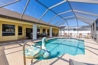 Gorgeous heated pool home - Villa Palm Tree - Roelens Vacations - Cape Coral - 9