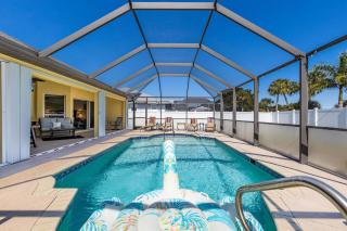 Gorgeous heated pool home - Villa Palm Tree - Roelens Vacations - Cape Coral - 8