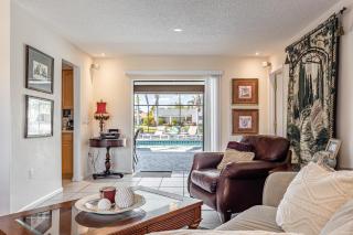 Pool, Sleeps 6 - Villa Paradise - Cape Coral - 5