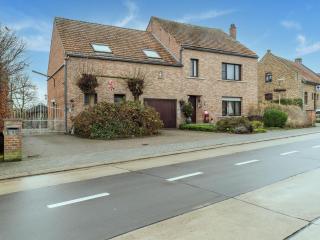 Snug holiday home in Zoutleeuw with private pool - Zoutleeuw - 0