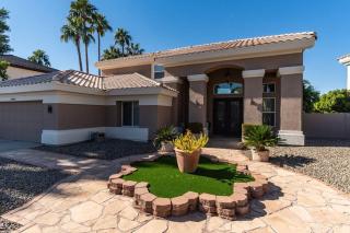 The Lake House - Glendale - 9