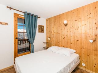 Charmant 2 Pièces + Cabine Rénové, Proche Commerces et Pistes, Balcon, Parking Gratuit - Montchavin - FR-1-329-85 - 5