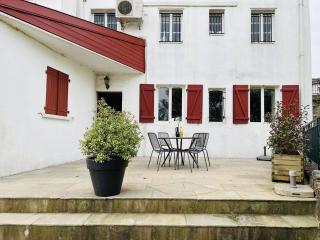 Appartement T2 centre ville, charme ancien, terrasse, Wi-Fi, animal toléré - FR-1-495-117 - Cambo-les-Bains - 0