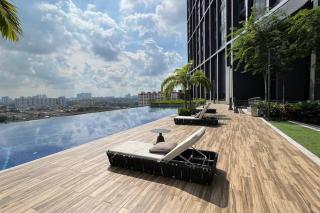 Comfort Bedroom @ Aera Residence Petaling Jaya - 8