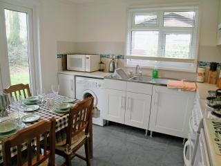 Honey Hanger - W43106 - Bradworthy - 3