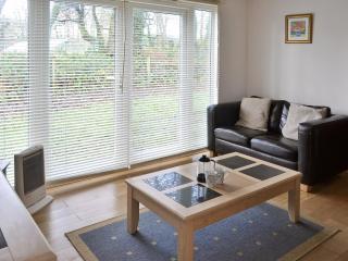 Honey Hanger - W43106 - Bradworthy - 2