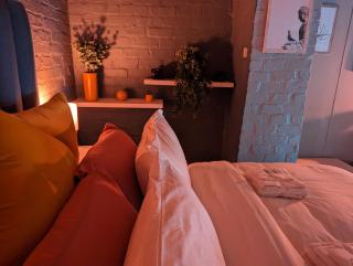 The Artful Cityscape Loft - Serenity In The City - 3