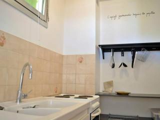 Studio Calme avec Terrasse et Parking au Lavandou - 3 Couchages - FR-1-251-31 - Le Lavandou - 3
