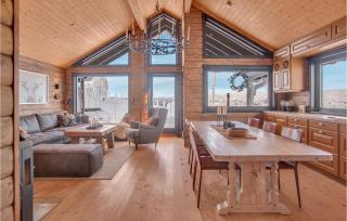 Nice Home In Reinli With Kitchen - Reinli - 5