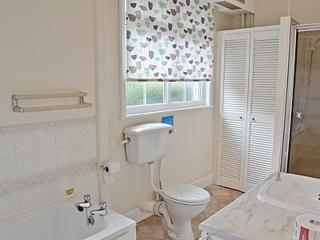 Levans Cottage - Lindale - 7
