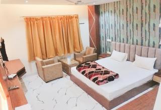 RBS Hotel & Restaurant 5 mint walking distance from Ram Janam Bhumi - 1