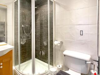 High Style Apartment - Keswick - 9