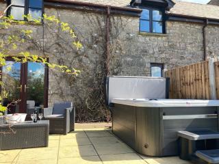 The Coach House - 2