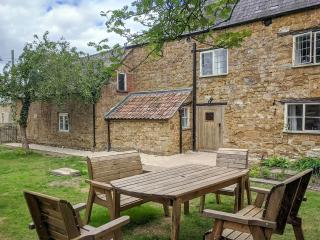 Bengough's Annexe - Berkeley - 9