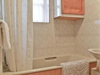 Daisy Bank Cottage - 9
