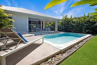 Seaside 300m to beach 32c pool for cooler months - Palm Cove - 5