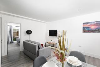 Skyvillion - London Enfield Chase Apartments with Parking & Wifi - Enfield - 8